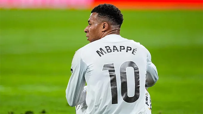 Mbappe kỷ niệm trận đấu thứ 100 cho Real Madrid bằng… chấn thương nặng
