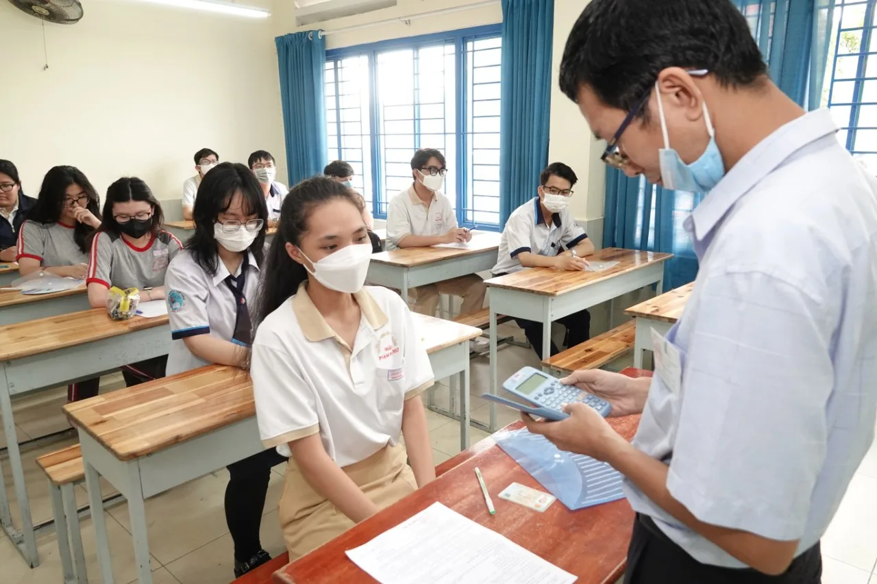Casio 880 có được mang vào phòng thi không