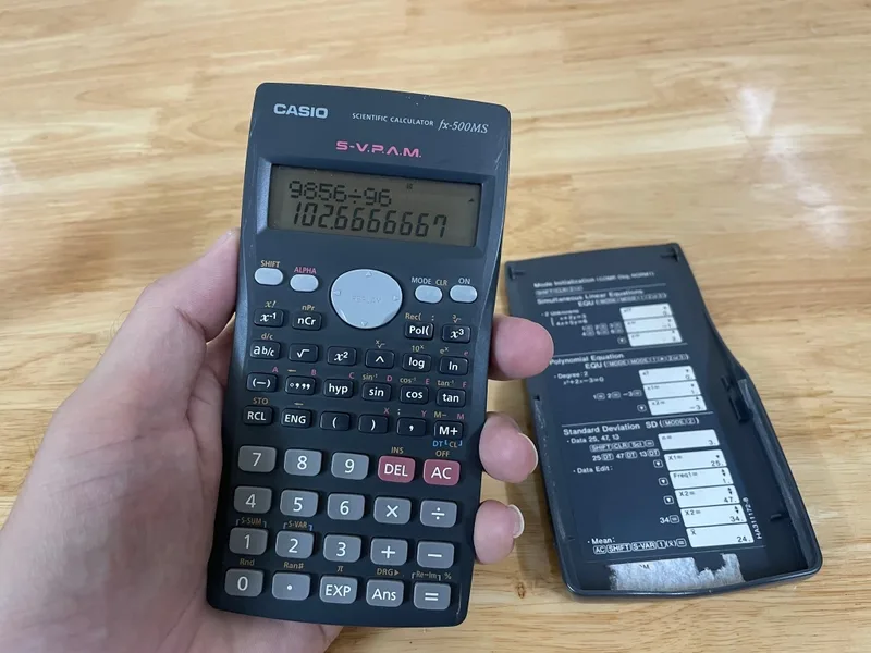 Casio 880 có được mang vào phòng thi không