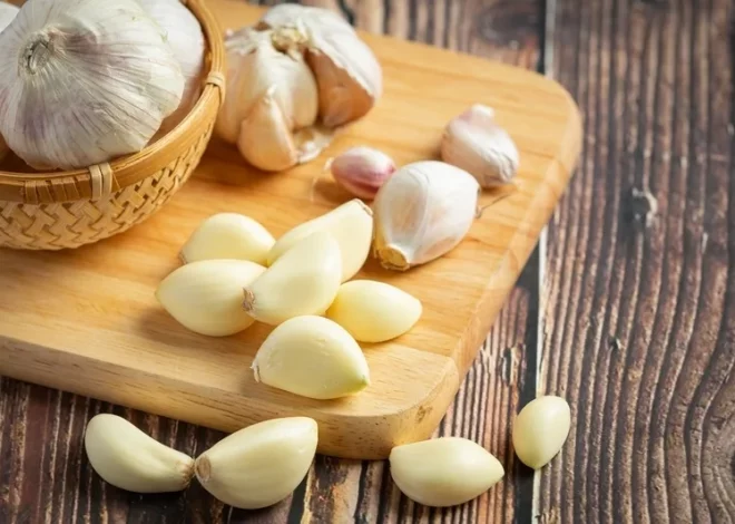 Ăn tỏi có tác dụng gì? 10 lợi ích cho sức khỏe bạn cần biết